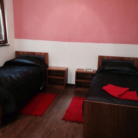 Brutarilor Guest House Cluj-Napoca Esterno foto